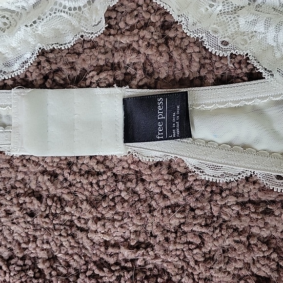 Free Press Padded Halter Bra - Picture 2 of 3